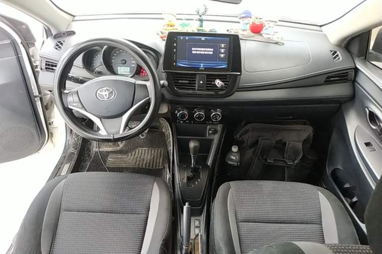 Used Toyota Vios 2021 1.5L CVT Innovation Edition Center Console