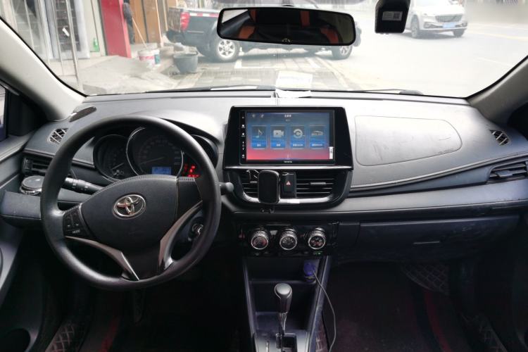 Used Toyota Vios 2021 1.5L CVT Innovation Edition Center Console