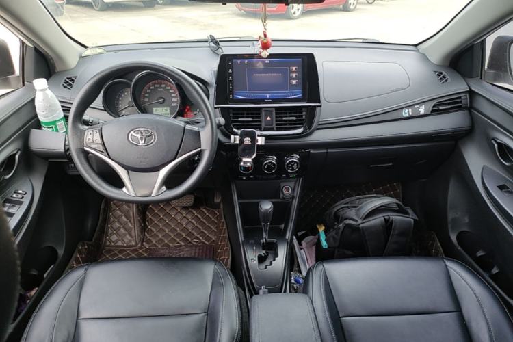 Used Toyota Vios 2021 1.5L CVT Innovation Edition Center Console