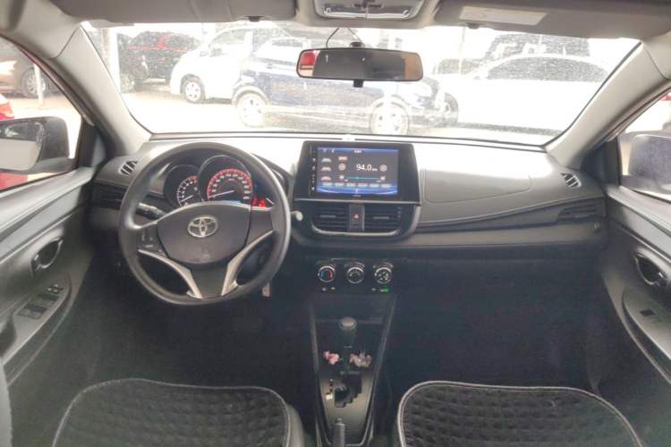 Used Toyota Vios 2021 1.5L CVT Innovation Edition Center Console