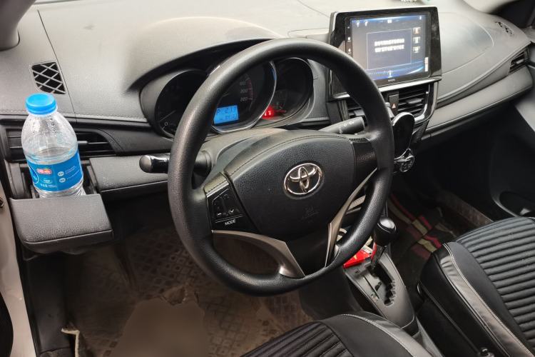 Used Toyota Vios 2021 1.5L CVT Innovation Edition Center Console
