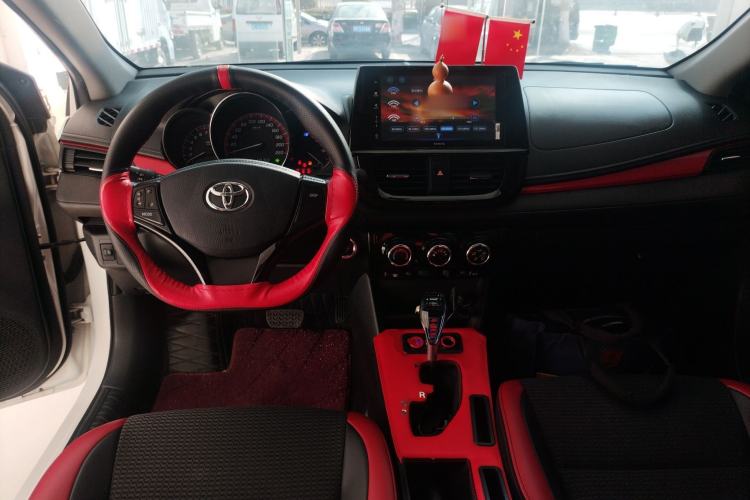 Used Toyota Vios 2021 1.5L CVT Comfort Edition Center Console
