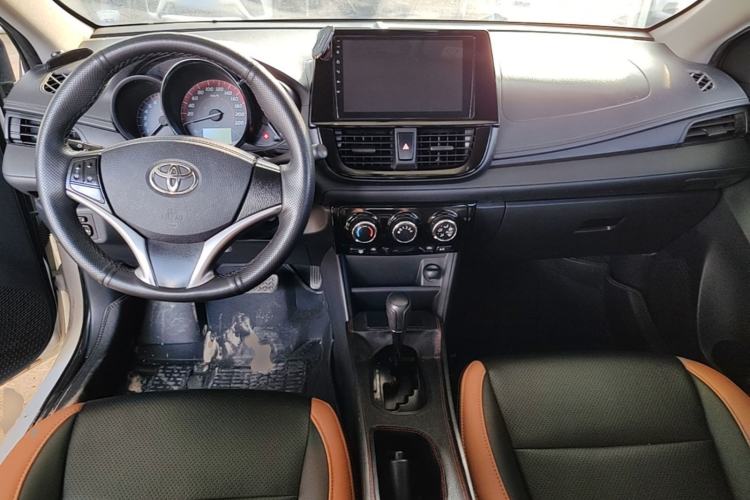Used Toyota Vios 2021 1.5L CVT Innovation Edition Center Console