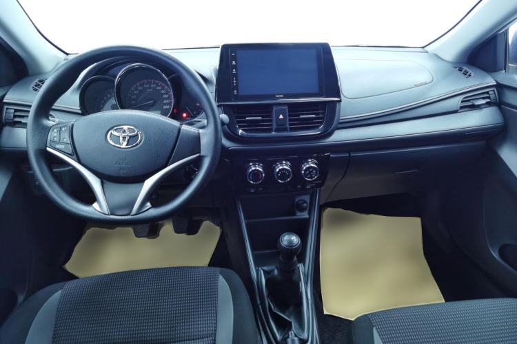 Used Toyota Vios 2021 1.5L Manual Trend Edition Center Console