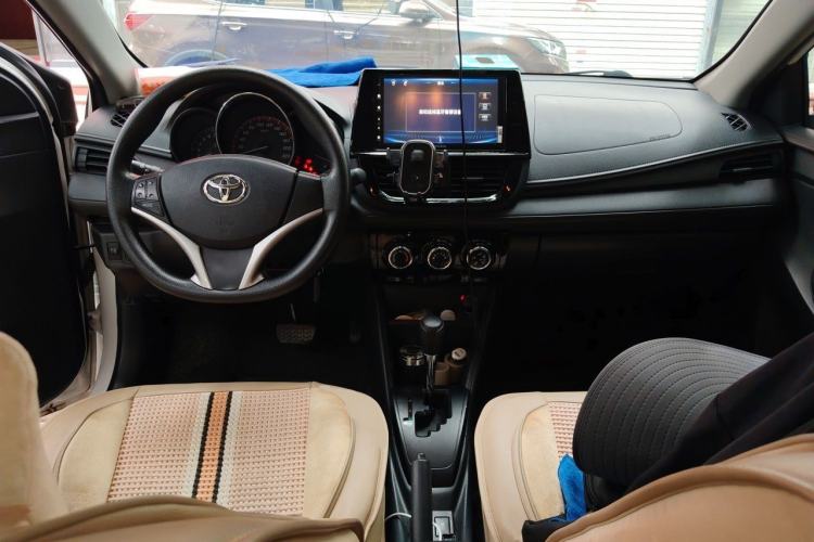 Used Toyota Vios 2021 1.5L CVT Innovation Edition Center Console