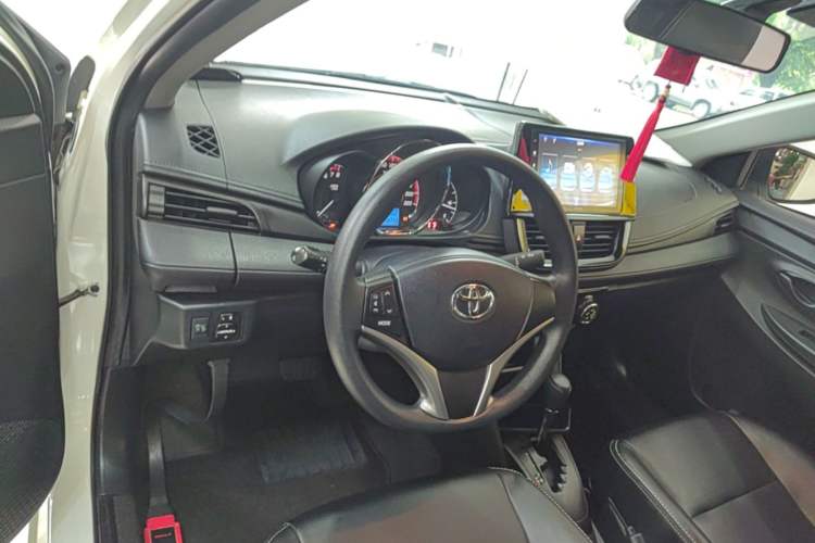 Used Toyota Vios 2021 1.5L CVT Innovation Edition Center Console