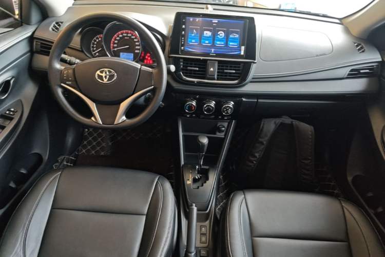 Used Toyota Vios 2021 1.5L CVT Innovation Edition Center Console