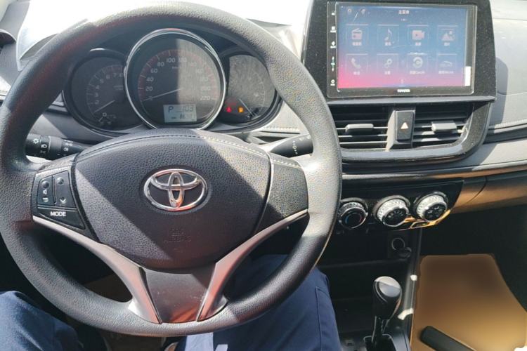 Used Toyota Vios 2021 1.5L CVT Innovation Edition Center Console