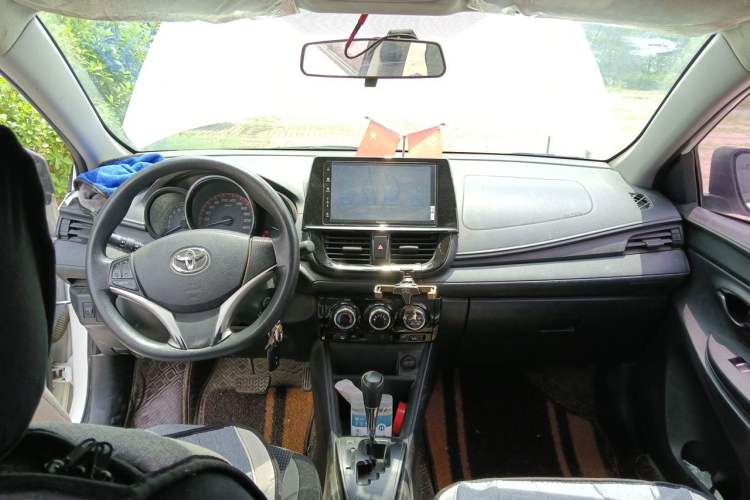 Used Toyota Vios 2021 1.5L CVT Innovation Edition Center Console