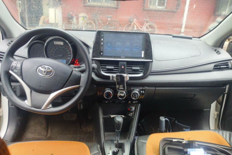 Used Toyota Vios 2021 1.5L CVT Innovation Edition Center Console
