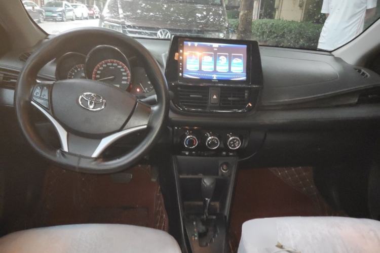Used Toyota Vios 2021 1.5L CVT Innovation Edition Center Console