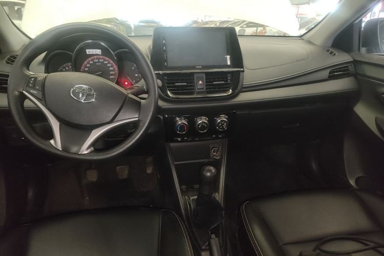 Used Toyota Vios 2021 1.5L Manual Trend Edition Center Console