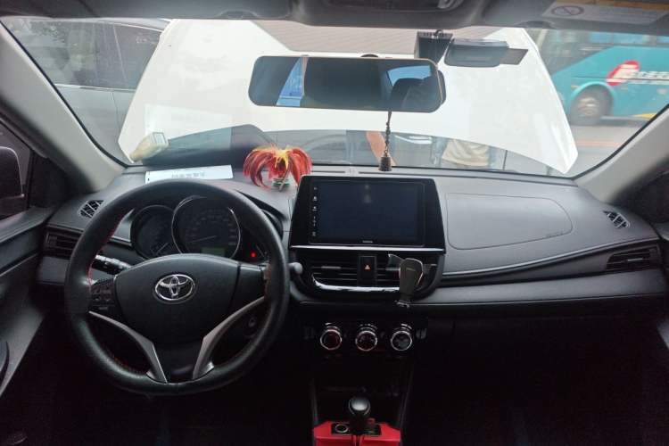 Used Toyota Vios 2021 1.5L CVT Innovation Edition Center Console