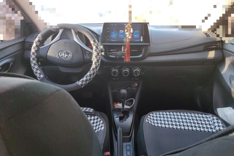 Used Toyota Vios 2021 1.5L CVT Innovation Edition Center Console
