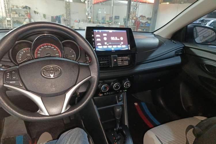 Used Toyota Vios 2021 1.5L CVT Innovation Edition Center Console