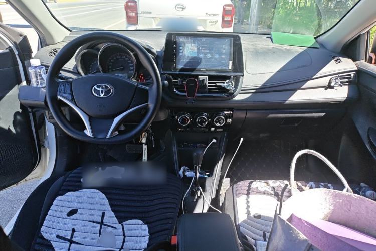 Used Toyota Vios 2021 1.5L CVT Innovation Edition Center Console