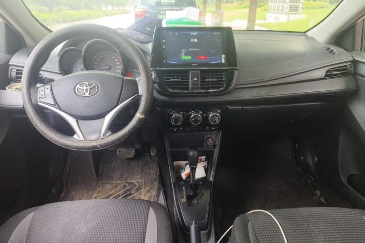 Used Toyota Vios 2021 1.5L CVT Innovation Edition Center Console