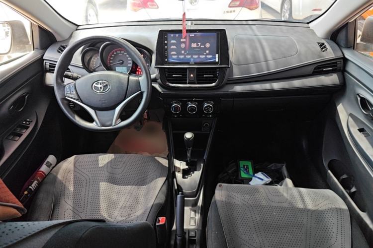 Used Toyota Vios 2021 1.5L CVT Innovation Edition Center Console