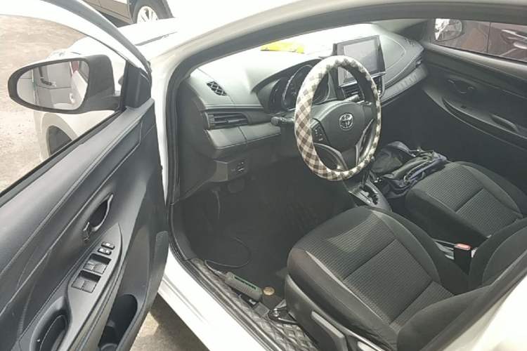 Used Toyota Vios 2021 1.5L CVT Comfort Edition Driver Seat