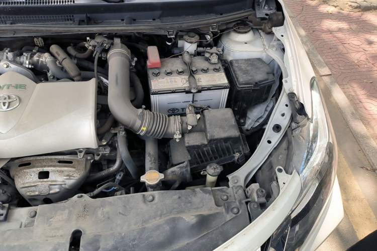 Used Toyota Vios 2021 1.5L CVT Innovation Edition Engine Bay Left