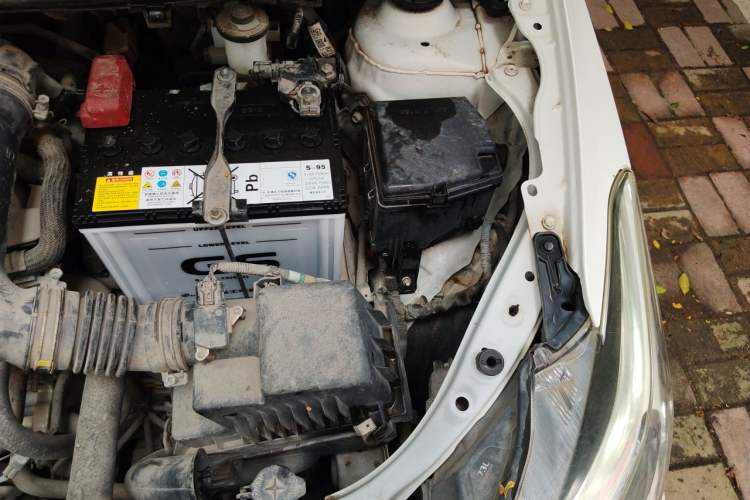 Used Toyota Vios 2021 1.5L CVT Innovation Edition Engine Bay Left