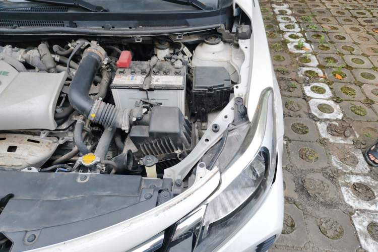 Used Toyota Vios 2021 1.5L CVT Innovation Edition Engine Bay Left