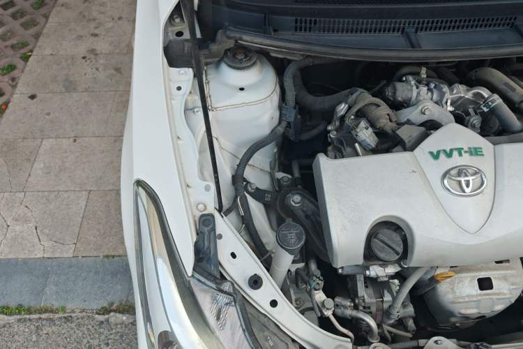 Used Toyota Vios 2021 1.5L CVT Innovation Edition Engine Bay Right