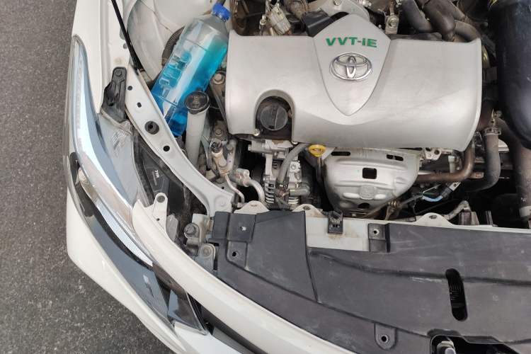 Used Toyota Vios 2021 1.5L Manual Entry-Level Version Engine Bay Right