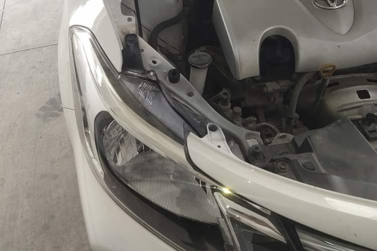 Used Toyota Vios 2021 1.5L CVT Innovation Edition Engine Bay Right