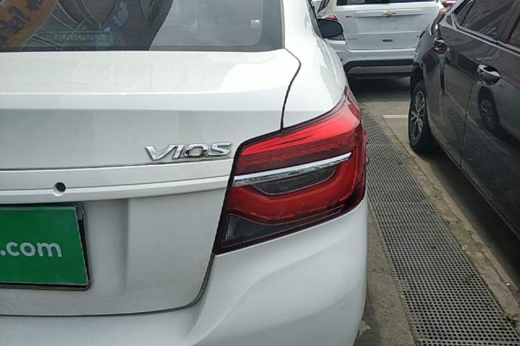 Used Toyota Vios 2021 1.5L CVT Comfort Edition Exterior 3