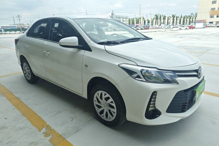 Used Toyota Vios 2021 1.5L CVT Innovation Edition Front Right 45 Deg