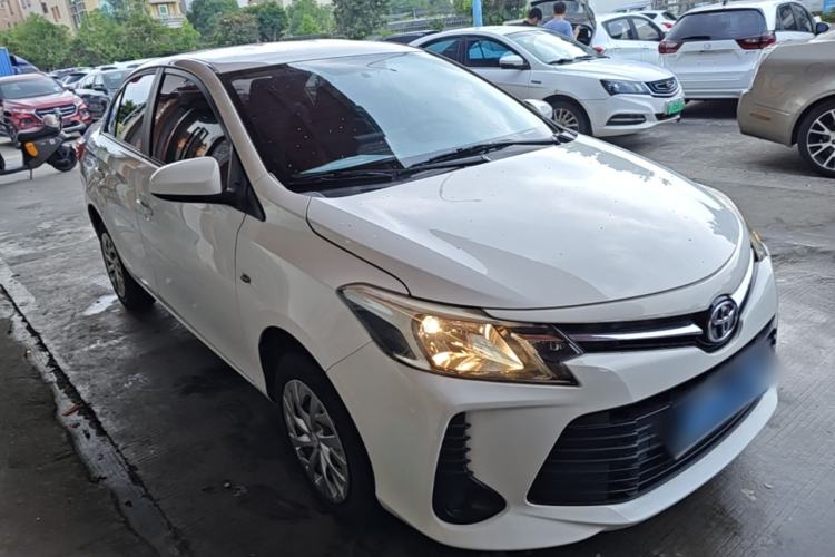 Used Toyota Vios 2021 1.5L CVT Smart Drive Edition Front Right 45 Deg