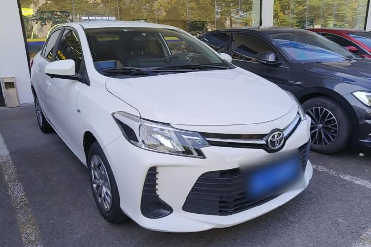 Used Toyota Vios 2021 1.5L CVT Innovation Edition Front Right 45 Deg
