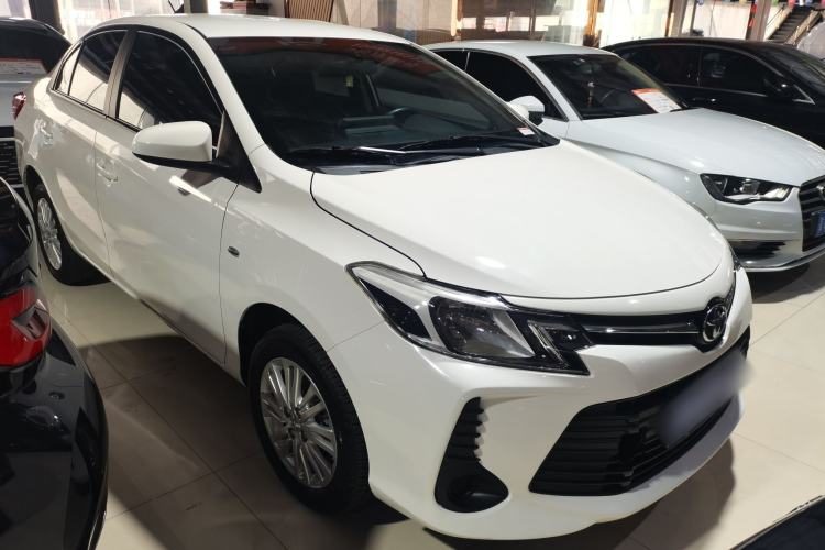 Used Toyota Vios 2021 1.5L CVT Innovation Edition Front Right 45 Deg