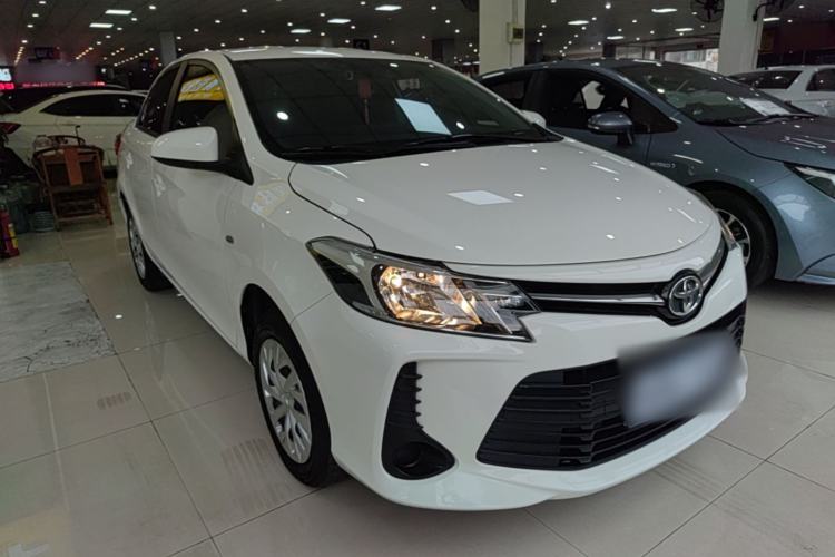 Used Toyota Vios 2021 1.5L CVT Innovation Edition Front Right 45 Deg