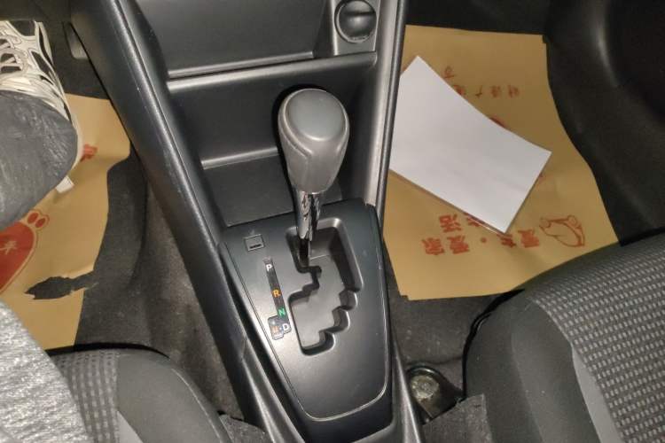 Used Toyota Vios 2021 1.5L CVT Innovation Edition Gear Lever
