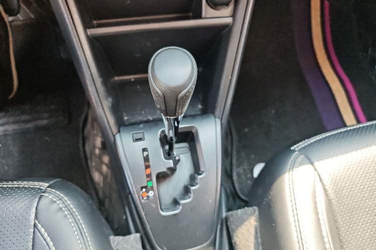 Used Toyota Vios 2021 1.5L CVT Innovation Edition Gear Lever