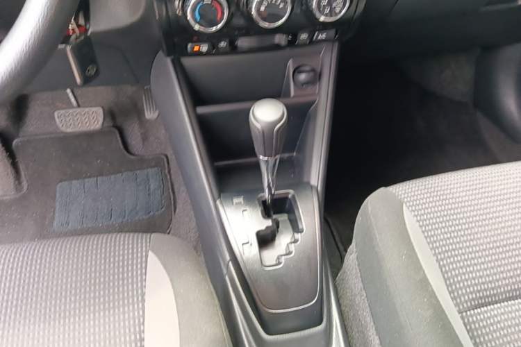 Used Toyota Vios 2021 1.5L CVT Innovation Edition Gear Lever