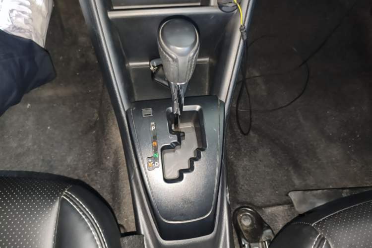 Used Toyota Vios 2021 1.5L CVT Innovation Edition Gear Lever