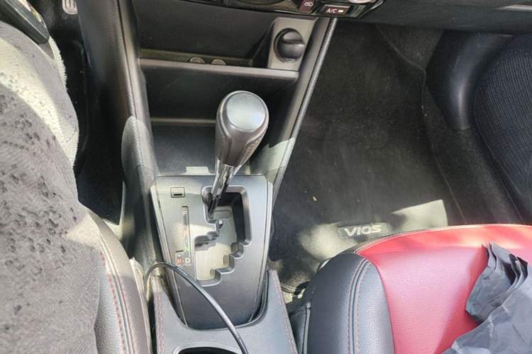 Used Toyota Vios 2021 1.5L CVT Innovation Edition Gear Lever