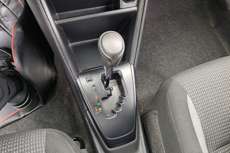 Used Toyota Vios 2021 1.5L CVT Comfort Edition Gear Lever