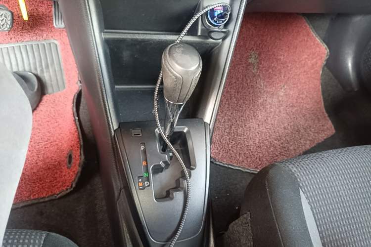 Used Toyota Vios 2021 1.5L CVT Innovation Edition Gear Lever