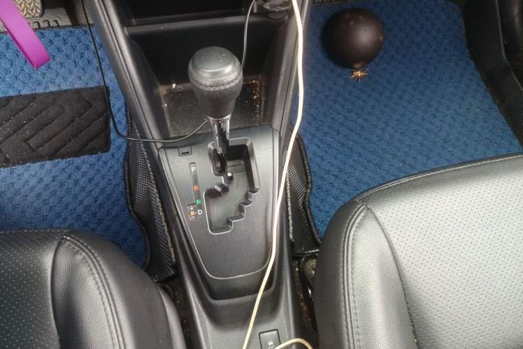 Used Toyota Vios 2021 1.5L CVT Innovation Edition Gear Lever