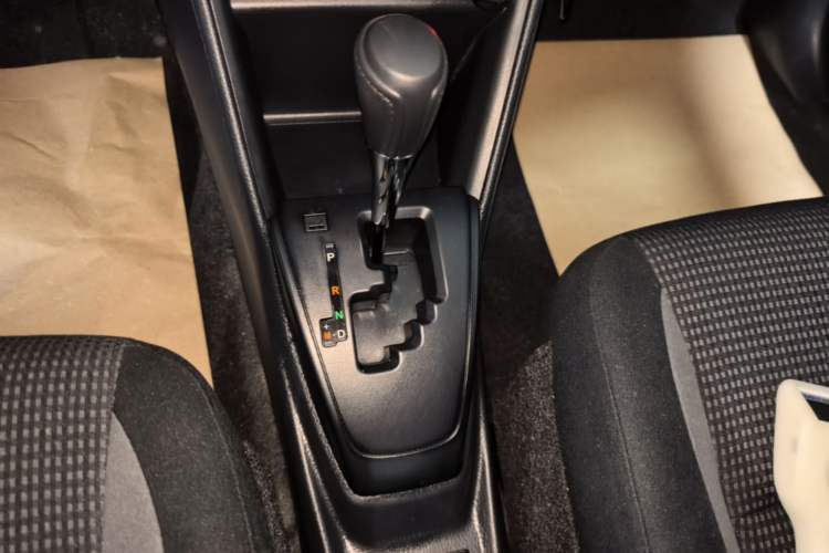 Used Toyota Vios 2021 1.5L CVT Innovation Edition Gear Lever