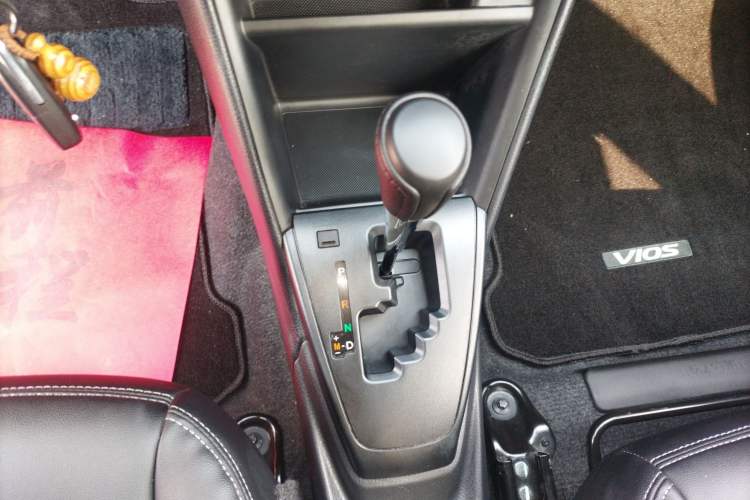 Used Toyota Vios 2021 1.5L CVT Innovation Edition Gear Lever