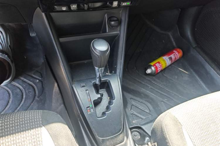 Used Toyota Vios 2021 1.5L CVT Comfort Edition Gear Lever