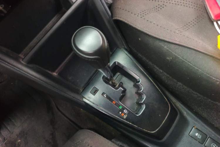 Used Toyota Vios 2021 1.5L CVT Innovation Edition Gear Lever