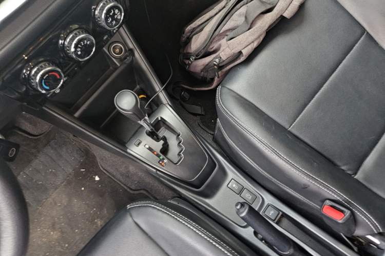 Used Toyota Vios 2021 1.5L CVT Innovation Edition Gear Lever