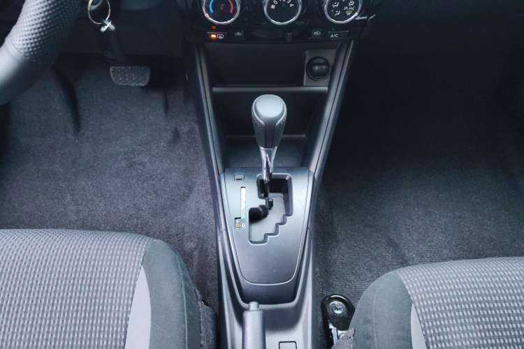 Used Toyota Vios 2021 1.5L CVT Innovation Edition Gear Lever