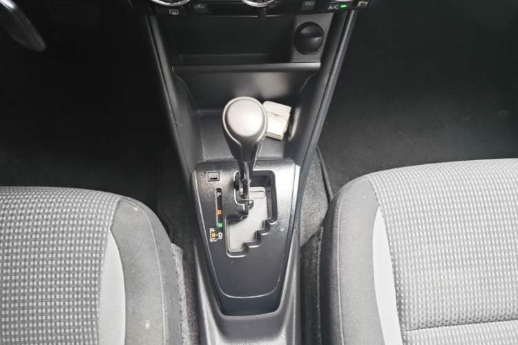 Used Toyota Vios 2021 1.5L CVT Innovation Edition Gear Lever
